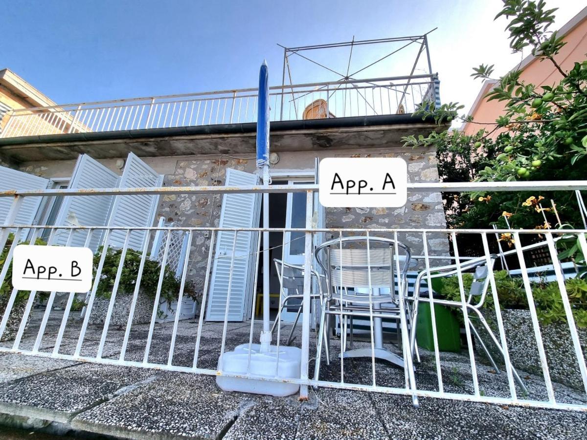Appartamenti La Terrazza Sulle Ghiaie - Goelba Портоферрайо Экстерьер фото